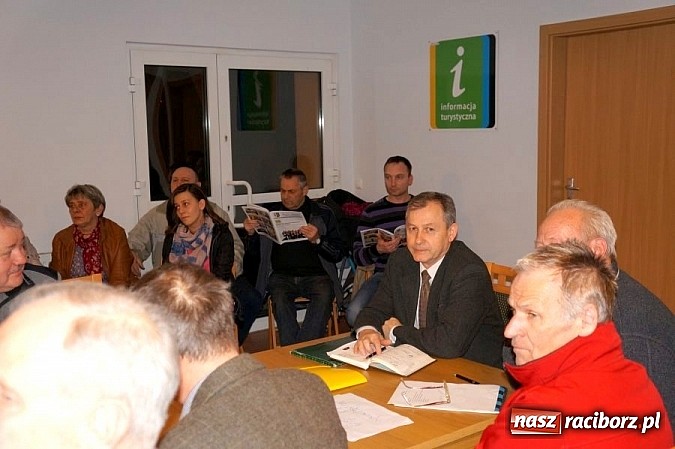 Zdjęcie w galerii na portalu naszraciborz.pl: Policjanci spotkali się z mieszkańcami Rudnika wiadomości z regionu