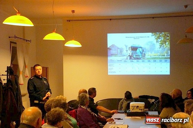 Zdjęcie w galerii na portalu naszraciborz.pl: Policjanci spotkali się z mieszkańcami Rudnika wiadomości z regionu