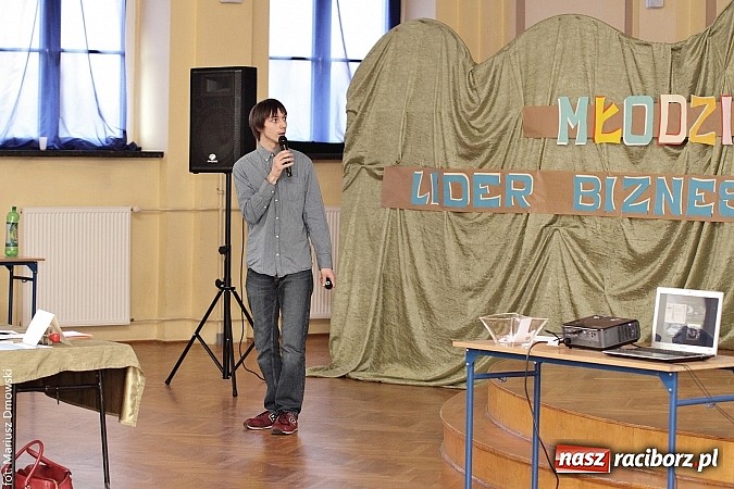 Zdjęcie w galerii na portalu naszraciborz.pl: Kolejny etap Młodzieżowego Lidera Biznesu odbył się w ZSE wiadomości z regionu