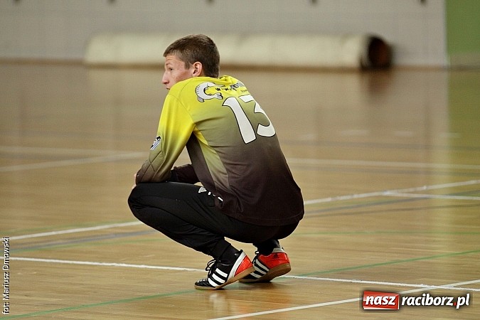 Zdjęcie w galerii na portalu naszraciborz.pl: Wojew&oacute;dzkie p&oacute;łfinały piłki ręcznej chłopc&oacute;w - sprawdź wyniki wiadomości z regionu