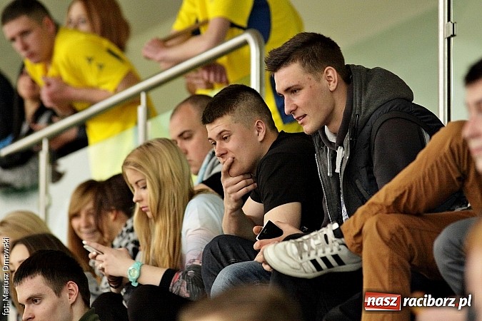 Zdjęcie w galerii na portalu naszraciborz.pl: Wojew&oacute;dzkie p&oacute;łfinały piłki ręcznej chłopc&oacute;w - sprawdź wyniki wiadomości z regionu