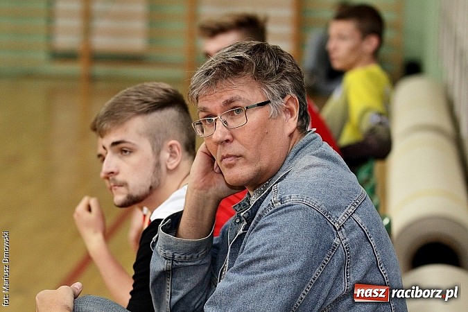 Zdjęcie w galerii na portalu naszraciborz.pl: Wojew&oacute;dzkie p&oacute;łfinały piłki ręcznej chłopc&oacute;w - sprawdź wyniki wiadomości z regionu