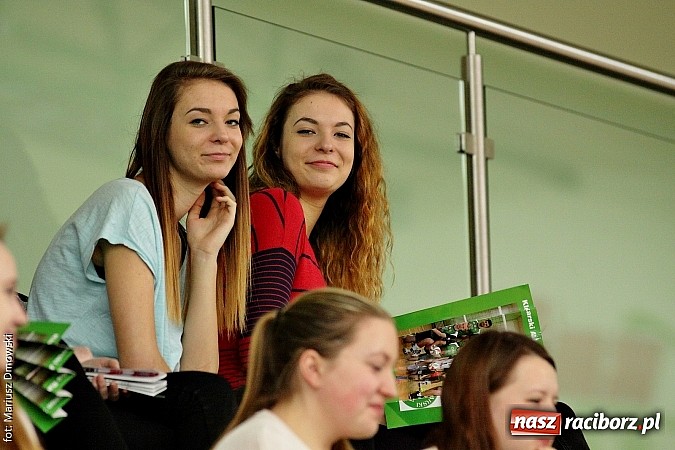 Zdjęcie w galerii na portalu naszraciborz.pl: Wojew&oacute;dzkie p&oacute;łfinały piłki ręcznej chłopc&oacute;w - sprawdź wyniki wiadomości z regionu