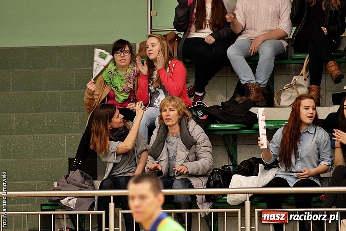 Zdjęcie w galerii na portalu naszraciborz.pl: Wojew&oacute;dzkie p&oacute;łfinały piłki ręcznej chłopc&oacute;w - sprawdź wyniki wiadomości z regionu