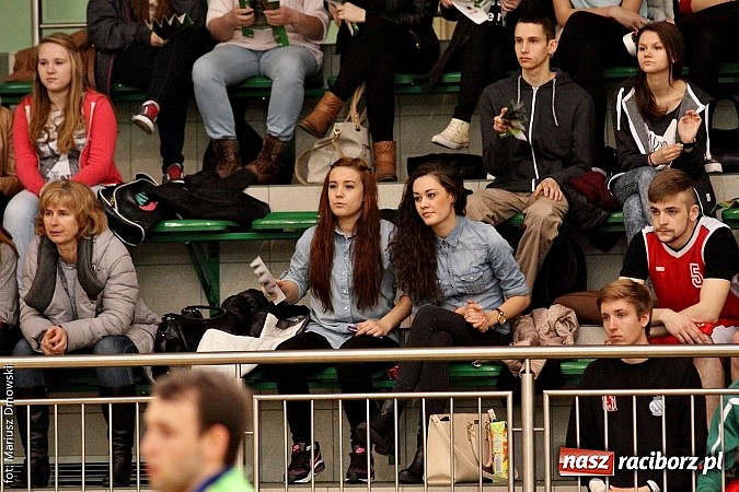 Zdjęcie w galerii na portalu naszraciborz.pl: Wojew&oacute;dzkie p&oacute;łfinały piłki ręcznej chłopc&oacute;w - sprawdź wyniki wiadomości z regionu