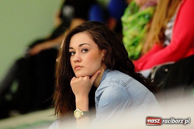 Zdjęcie w galerii na portalu naszraciborz.pl: Wojew&oacute;dzkie p&oacute;łfinały piłki ręcznej chłopc&oacute;w - sprawdź wyniki wiadomości z regionu