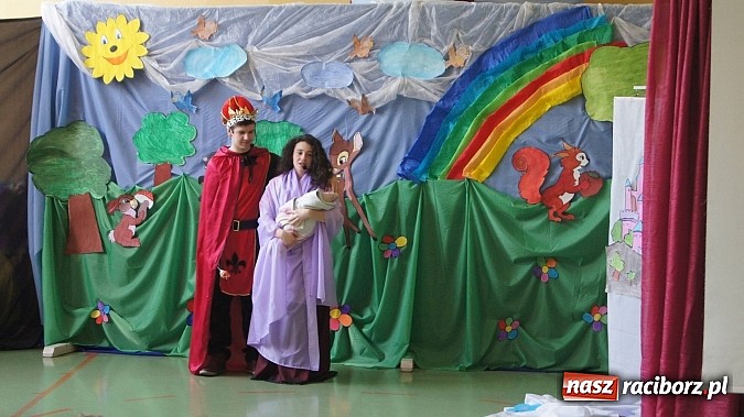 Zdjęcie w galerii na portalu naszraciborz.pl: Snow white and seven dwarfs w Pietrowicach Wielkich wiadomości z regionu