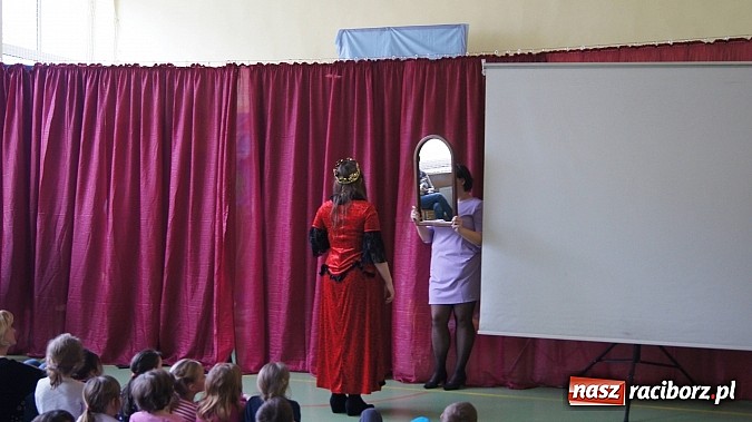 Zdjęcie w galerii na portalu naszraciborz.pl: Snow white and seven dwarfs w Pietrowicach Wielkich wiadomości z regionu