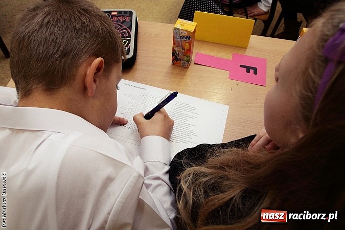 Zdjęcie w galerii na portalu naszraciborz.pl: Ekologiczna rywalizacja w SP 15 wiadomości z regionu