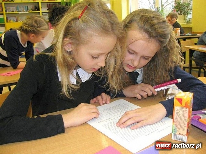 Zdjęcie w galerii na portalu naszraciborz.pl: Ekologiczna rywalizacja w SP 15 wiadomości z regionu