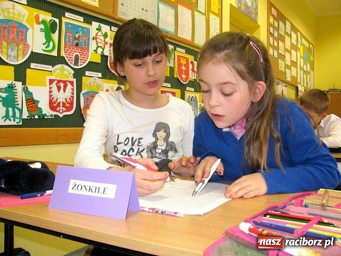 Zdjęcie w galerii na portalu naszraciborz.pl: Ekologiczna rywalizacja w SP 15 wiadomości z regionu