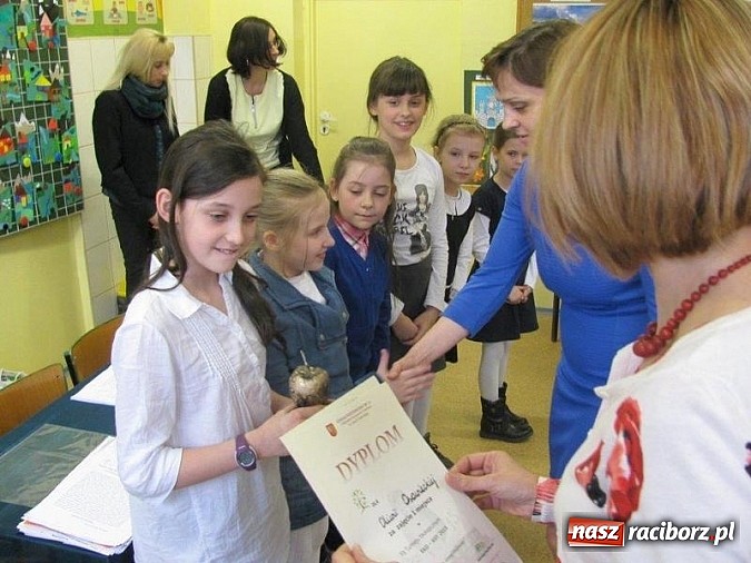 Zdjęcie w galerii na portalu naszraciborz.pl: Ekologiczna rywalizacja w SP 15 wiadomości z regionu