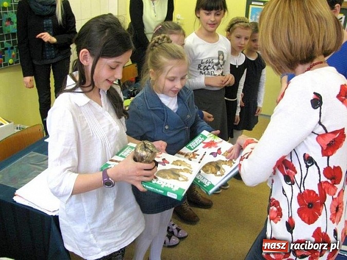 Zdjęcie w galerii na portalu naszraciborz.pl: Ekologiczna rywalizacja w SP 15 wiadomości z regionu