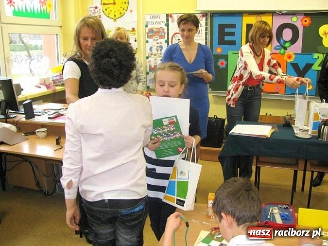 Zdjęcie w galerii na portalu naszraciborz.pl: Ekologiczna rywalizacja w SP 15 wiadomości z regionu