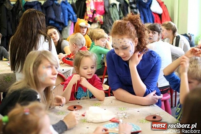 Zdjęcie w galerii na portalu naszraciborz.pl: Młodzież z SMS-u potrafi i prowadzi warsztaty dla przedszkolaków wiadomości z regionu