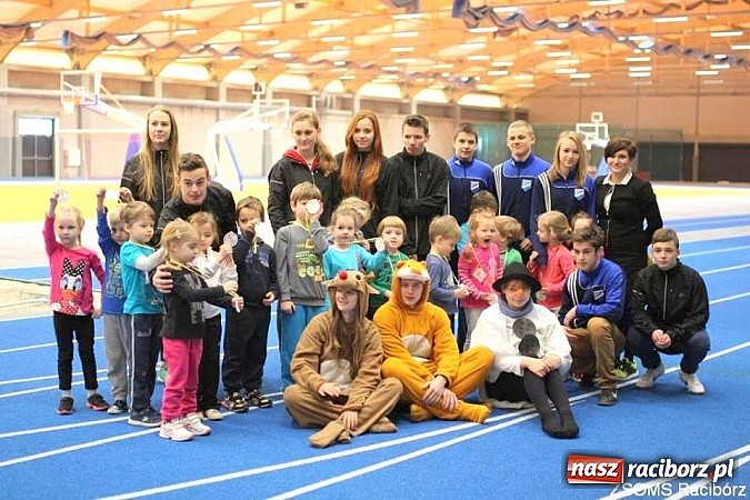 Zdjęcie w galerii na portalu naszraciborz.pl: Młodzież z SMS-u potrafi i prowadzi warsztaty dla przedszkolaków wiadomości z regionu