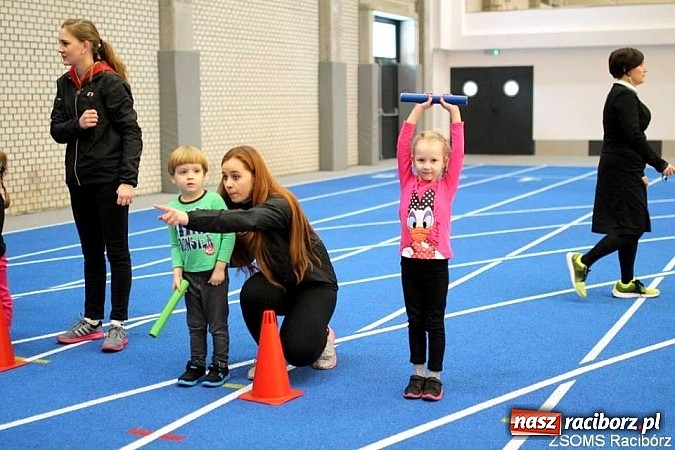 Zdjęcie w galerii na portalu naszraciborz.pl: Młodzież z SMS-u potrafi i prowadzi warsztaty dla przedszkolaków wiadomości z regionu