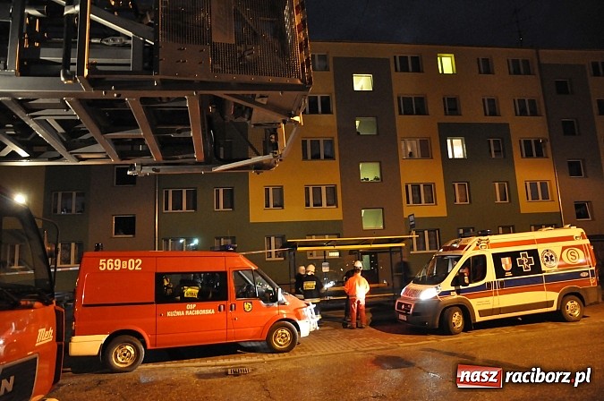 Zdjęcie w galerii na portalu naszraciborz.pl: Dramat małżeński w Kuźni Raciborskiej. Policja bada wszystkie wątki związane ze śmiercią policjanta, jego żony i syna wiadomości z regionu