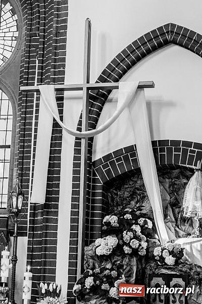 Zdjęcie w galerii na portalu naszraciborz.pl: Groby Pańskie w raciborskich kościołach wiadomości z regionu