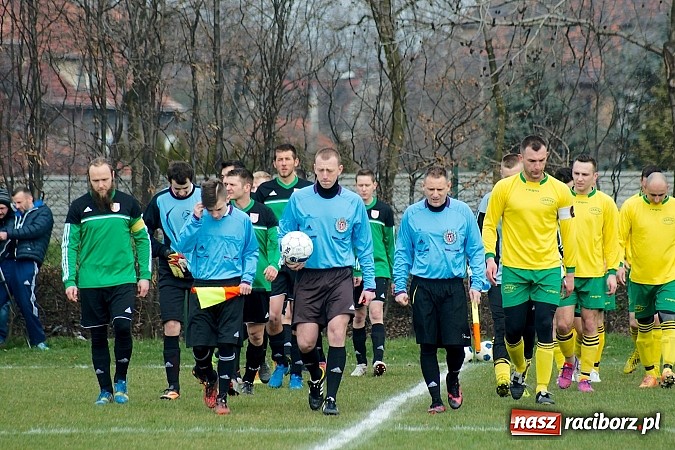 Zdjęcie w galerii na portalu naszraciborz.pl: B klasa: Grad goli przy Sudeckiej. Płonia zdeklasowana przez Chałupki wiadomości z regionu