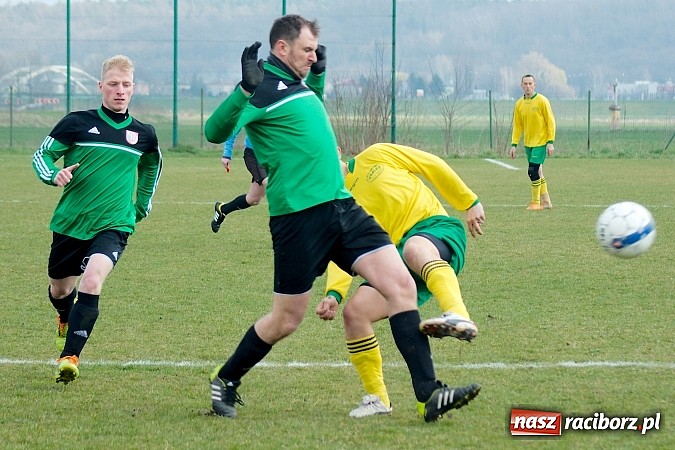 Zdjęcie w galerii na portalu naszraciborz.pl: B klasa: Grad goli przy Sudeckiej. Płonia zdeklasowana przez Chałupki wiadomości z regionu