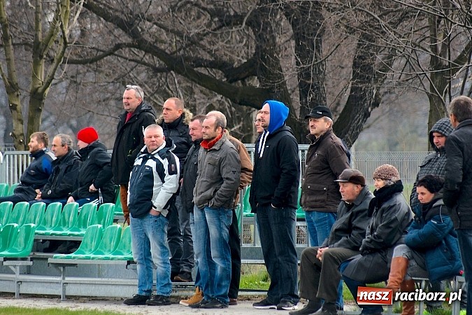Zdjęcie w galerii na portalu naszraciborz.pl: B klasa: Grad goli przy Sudeckiej. Płonia zdeklasowana przez Chałupki wiadomości z regionu
