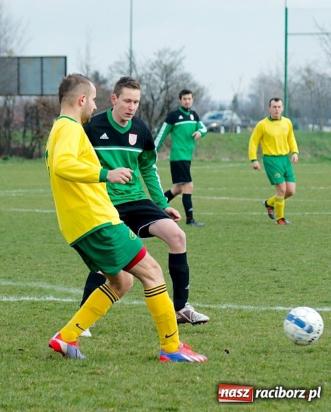 Zdjęcie w galerii na portalu naszraciborz.pl: B klasa: Grad goli przy Sudeckiej. Płonia zdeklasowana przez Chałupki wiadomości z regionu