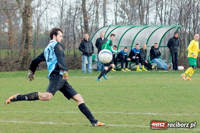 Zdjęcie w galerii na portalu naszraciborz.pl: B klasa: Grad goli przy Sudeckiej. Płonia zdeklasowana przez Chałupki wiadomości z regionu