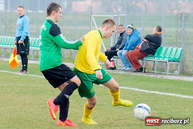 Zdjęcie w galerii na portalu naszraciborz.pl: B klasa: Grad goli przy Sudeckiej. Płonia zdeklasowana przez Chałupki wiadomości z regionu