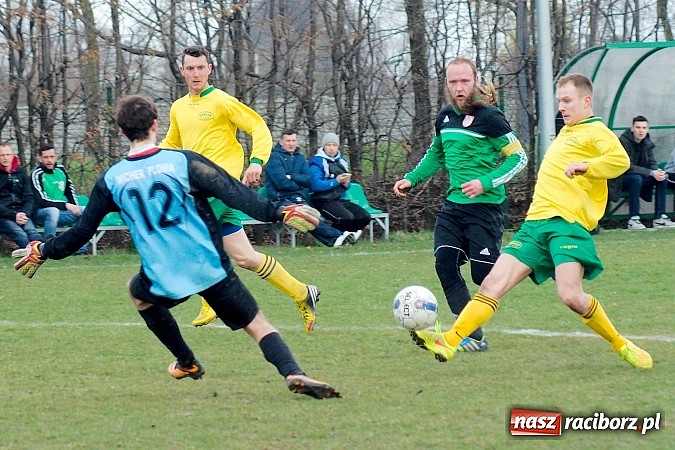Zdjęcie w galerii na portalu naszraciborz.pl: B klasa: Grad goli przy Sudeckiej. Płonia zdeklasowana przez Chałupki wiadomości z regionu