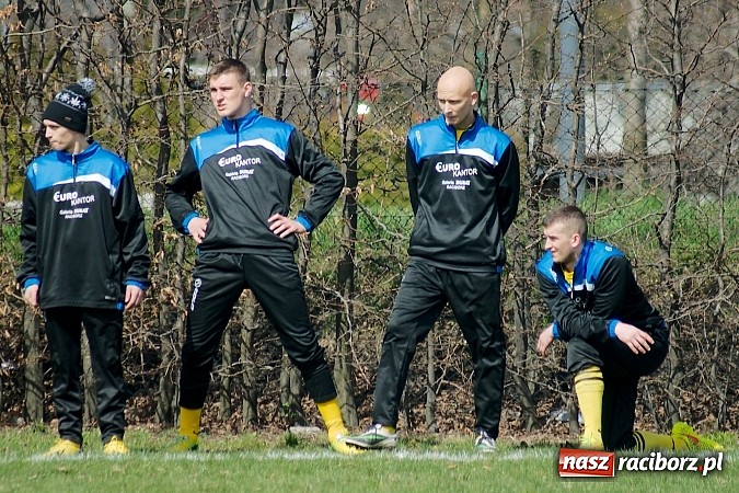 Zdjęcie w galerii na portalu naszraciborz.pl: B klasa: Grad goli przy Sudeckiej. Płonia zdeklasowana przez Chałupki wiadomości z regionu