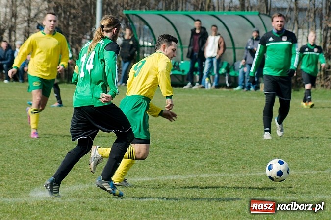 Zdjęcie w galerii na portalu naszraciborz.pl: B klasa: Grad goli przy Sudeckiej. Płonia zdeklasowana przez Chałupki wiadomości z regionu