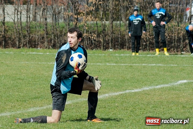 Zdjęcie w galerii na portalu naszraciborz.pl: B klasa: Grad goli przy Sudeckiej. Płonia zdeklasowana przez Chałupki wiadomości z regionu