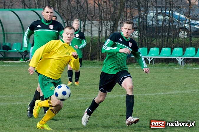Zdjęcie w galerii na portalu naszraciborz.pl: B klasa: Grad goli przy Sudeckiej. Płonia zdeklasowana przez Chałupki wiadomości z regionu