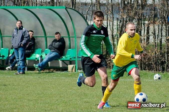 Zdjęcie w galerii na portalu naszraciborz.pl: B klasa: Grad goli przy Sudeckiej. Płonia zdeklasowana przez Chałupki wiadomości z regionu