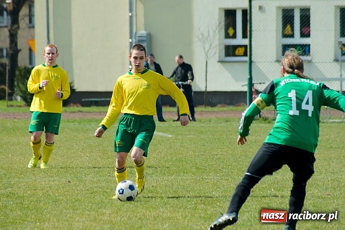 Zdjęcie w galerii na portalu naszraciborz.pl: B klasa: Grad goli przy Sudeckiej. Płonia zdeklasowana przez Chałupki wiadomości z regionu