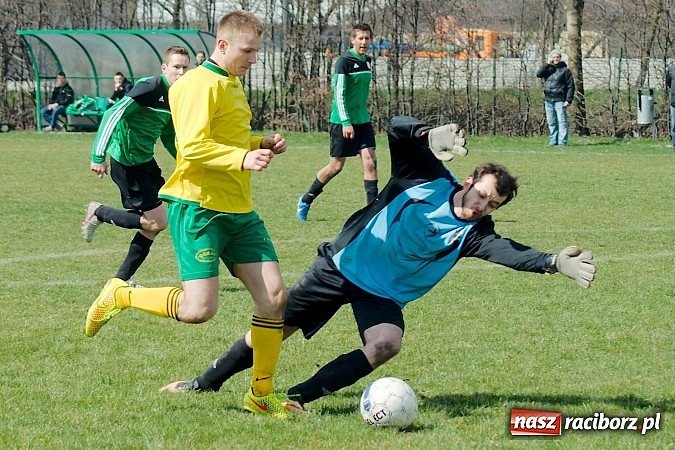 Zdjęcie w galerii na portalu naszraciborz.pl: B klasa: Grad goli przy Sudeckiej. Płonia zdeklasowana przez Chałupki wiadomości z regionu