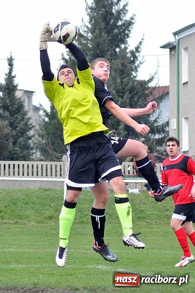 Zdjęcie w galerii na portalu naszraciborz.pl: Studzienna wyrwała punkt w końcówce wiadomości z regionu