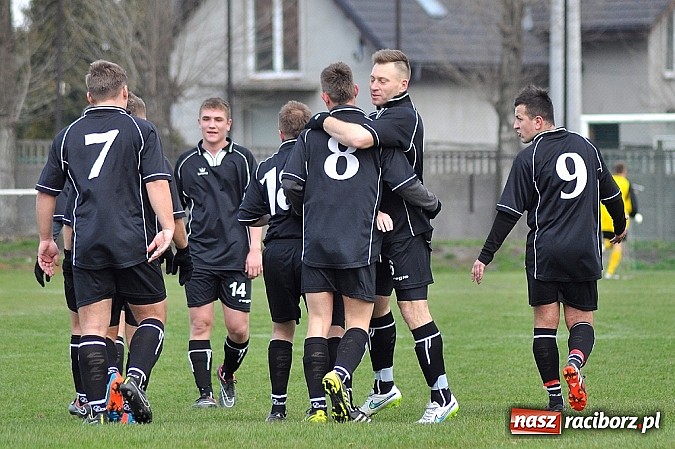 Zdjęcie w galerii na portalu naszraciborz.pl: Studzienna wyrwała punkt w końcówce wiadomości z regionu