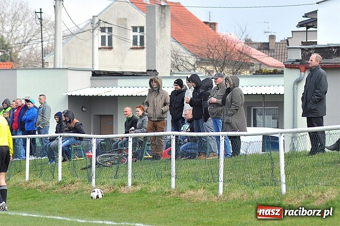 Zdjęcie w galerii na portalu naszraciborz.pl: Studzienna wyrwała punkt w końcówce wiadomości z regionu