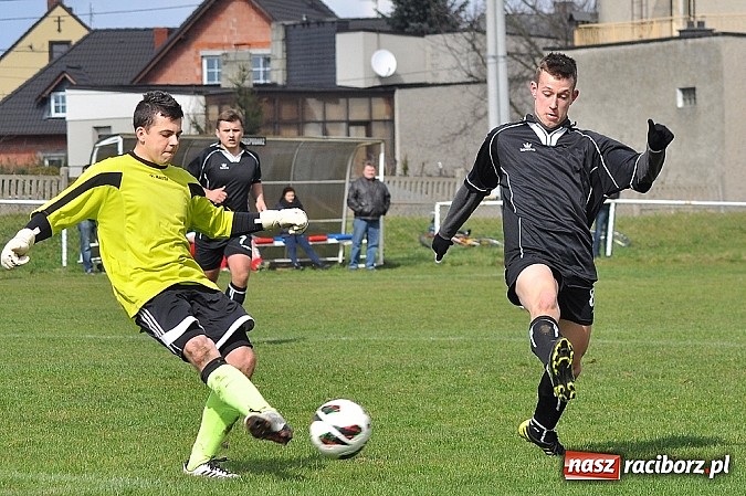 Zdjęcie w galerii na portalu naszraciborz.pl: Studzienna wyrwała punkt w końcówce wiadomości z regionu