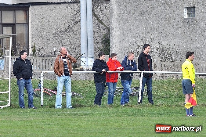 Zdjęcie w galerii na portalu naszraciborz.pl: Studzienna wyrwała punkt w końcówce wiadomości z regionu