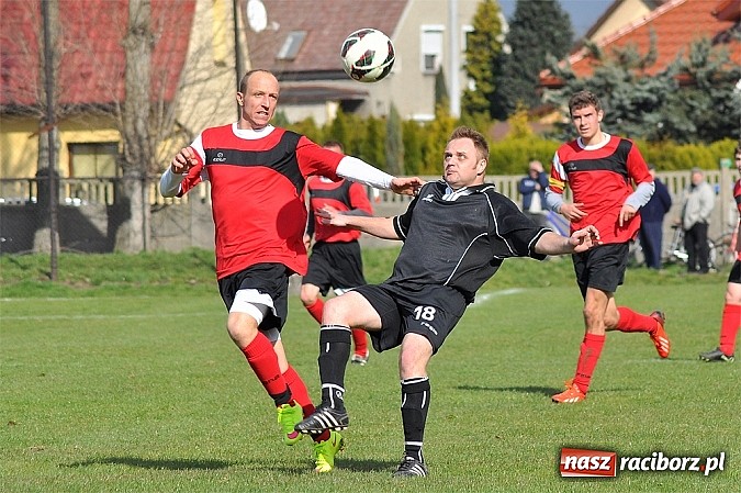 Zdjęcie w galerii na portalu naszraciborz.pl: Studzienna wyrwała punkt w końcówce wiadomości z regionu