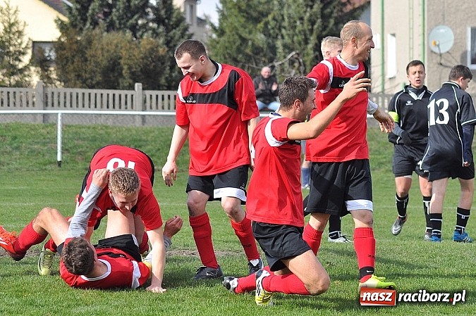 Zdjęcie w galerii na portalu naszraciborz.pl: Studzienna wyrwała punkt w końcówce wiadomości z regionu