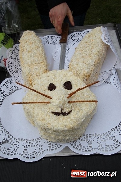 Zdjęcie w galerii na portalu naszraciborz.pl: Wielkanoc w farskich ogrodach wiadomości z regionu