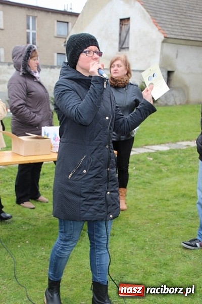 Zdjęcie w galerii na portalu naszraciborz.pl: Wielkanoc w farskich ogrodach wiadomości z regionu