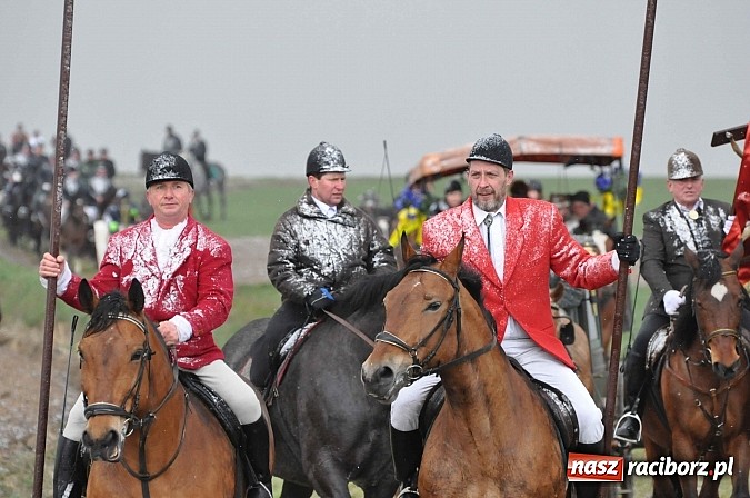 Zdjęcie w galerii na portalu naszraciborz.pl: W Bieńkowicach przed Urbanem sypnęło śniegiem wiadomości z regionu