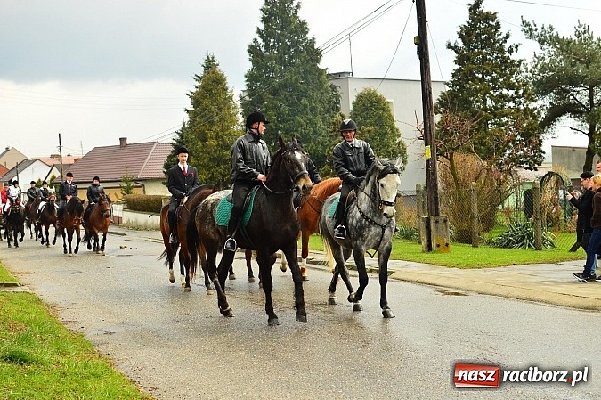 Zdjęcie w galerii na portalu naszraciborz.pl: W Bieńkowicach przed Urbanem sypnęło śniegiem wiadomości z regionu