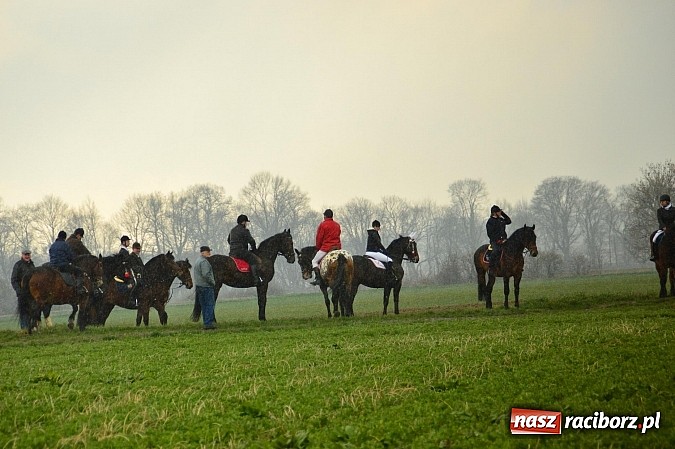 Zdjęcie w galerii na portalu naszraciborz.pl: W Bieńkowicach przed Urbanem sypnęło śniegiem wiadomości z regionu