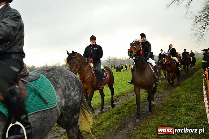 Zdjęcie w galerii na portalu naszraciborz.pl: W Bieńkowicach przed Urbanem sypnęło śniegiem wiadomości z regionu